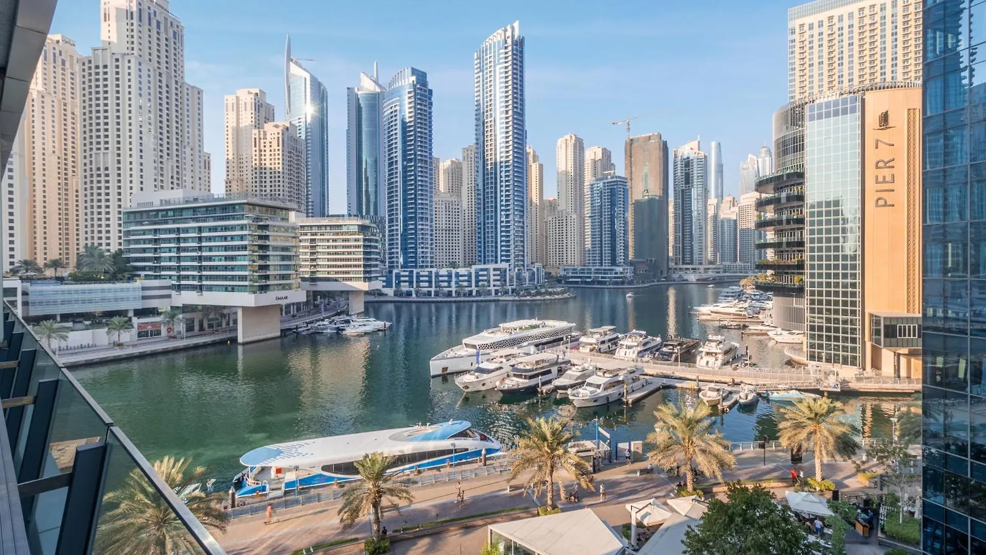 Lejlighed Stylish Marina Front 2Br Apartment, Near Top Attractions Dubai