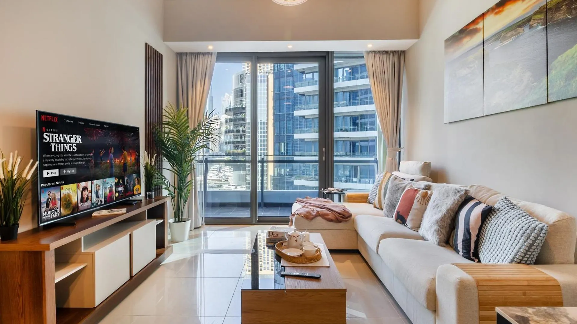 Stylish Marina Front 2Br Apartment, Near Top Attractions Dubai